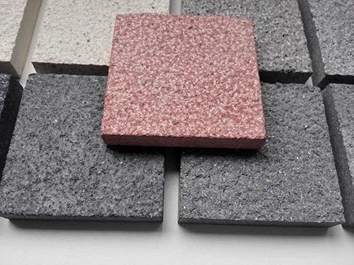 pc砖是什么材料做的