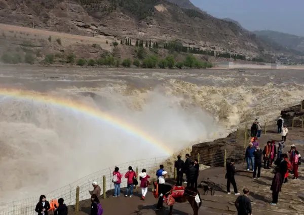 黄河壶口瀑布现入汛以来最大流量，为何会有这么大流量？
