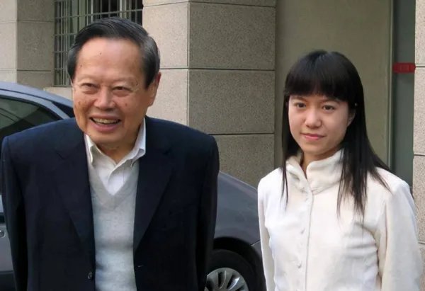 翁帆和杨振宁为什么不要孩子？