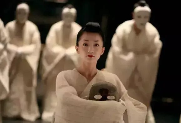 46岁周迅因病无法连线采访，她究竟怎么了？