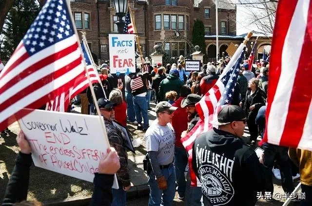 超47亿只口罩从中国运到美国!特朗普参观口罩厂却依旧没带口罩,你怎么看?