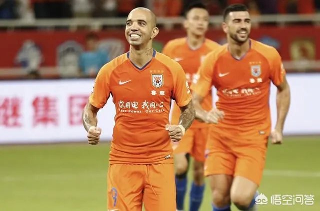 鲁能三杀华夏,对李霄鹏的换人调整你怎么看?