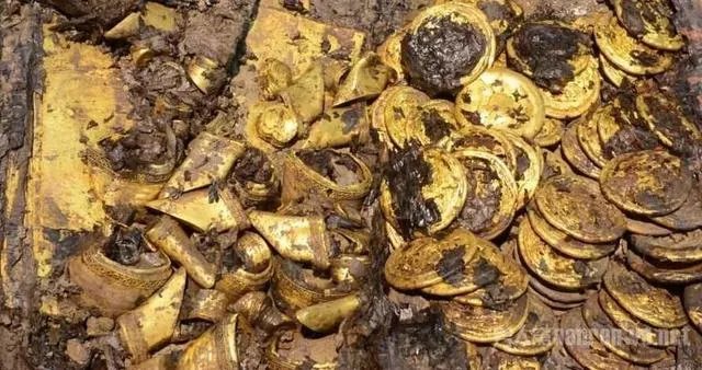 南昌西汉大墓的墓主身份是如何确定的？