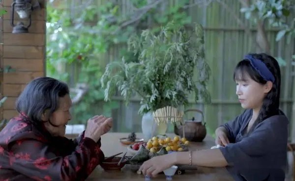 出题人回应李子柒写入考卷，是因为传播正能量起鼓励作用？