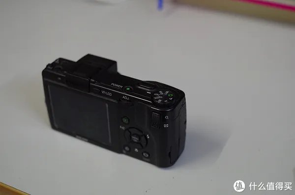 一个过时的备机：RICOH 理光 GX200