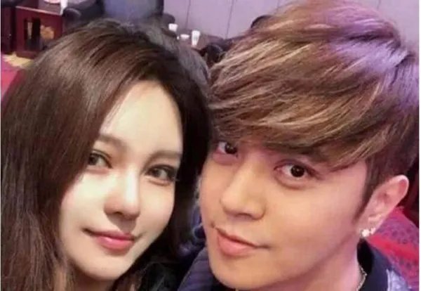 周扬青回应与罗志祥好友的合影，他俩是否还有复合的可能？