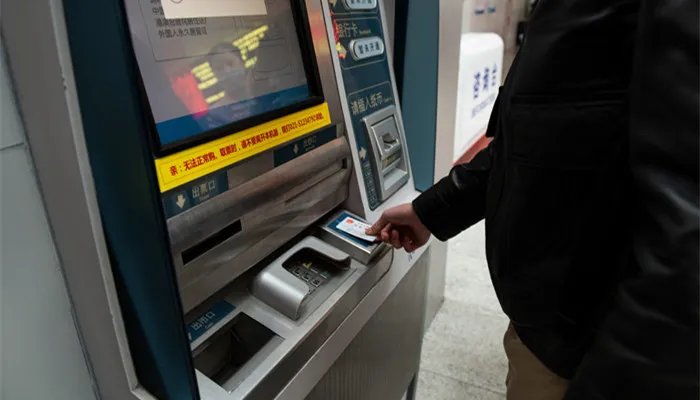 身份证到期可以异地换证吗 身份证到期可不可以异地换证