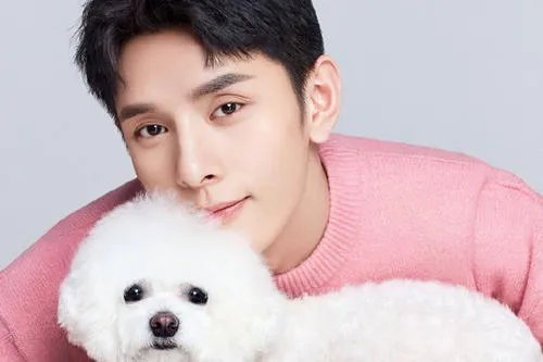 李佳琦为线下活动保安推人道歉，这是他的责任吗？