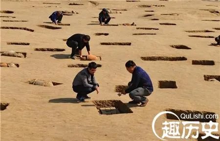 河北出土战国瓮棺葬 尸体装入瓮棺全球罕见