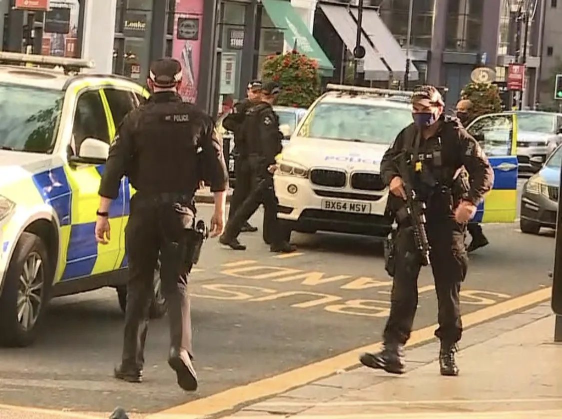 英国伯明翰发生多起持刀伤人案,造成了多少人员伤亡?