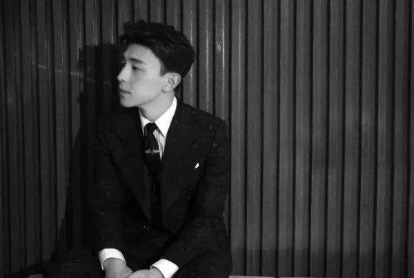 近日粉丝脱粉后回踩邓伦变综艺咖，他最近为什么没戏拍？