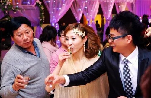 婚礼现场的正规婚庆流程    三大仪式让你步入婚姻殿堂