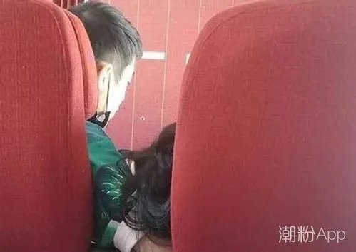 梁靖康给沈月剥瓜子关系暧昧在一起了 沈月梁靖康亲昵照越来越作