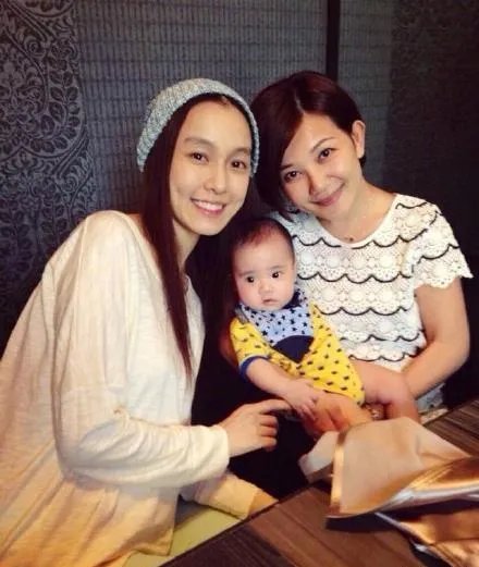 梁静茹重新关注张韶涵了吗？