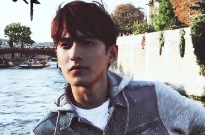 周冬雨同学发声是怎么回事 周冬雨同学发声回应周冬雨唐培彦恋情