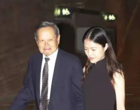 翁帆和杨振宁为什么不要孩子？