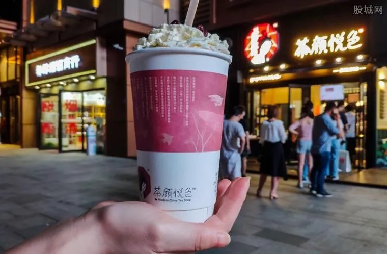 茶颜悦色英文名SexyTea被指打擦边球 低俗充满性暗示