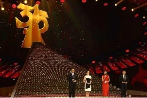 315晚会曝光了废旧钢筋黑色产业链，这产业链究竟是什么样的？