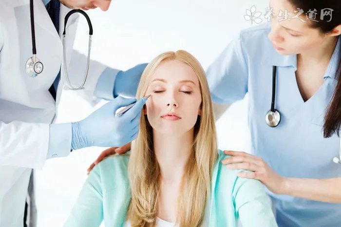 脸上鱼尾纹如何去除