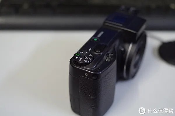 一个过时的备机：RICOH 理光 GX200