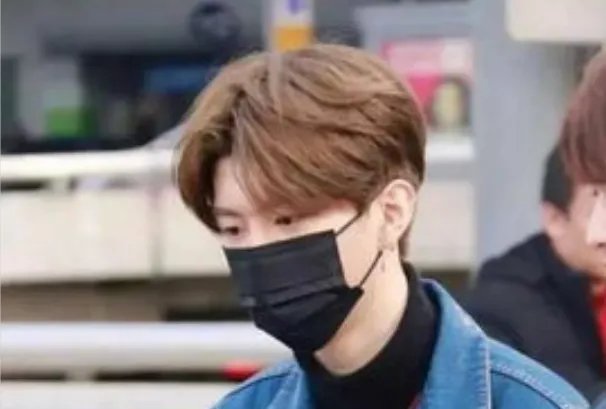 范丞丞点赞粉丝diss老板杜华的微博，这是手滑还是故意的？