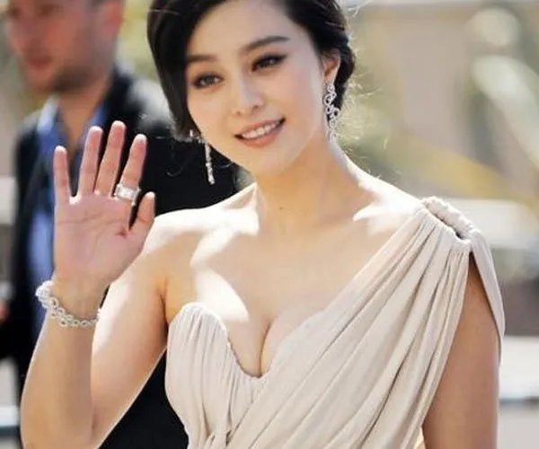 10大最不干净的女明星 只有更甚没有之最