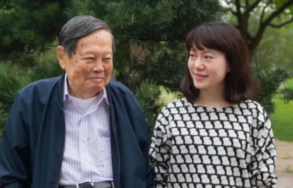 翁帆和杨振宁为什么不要孩子？